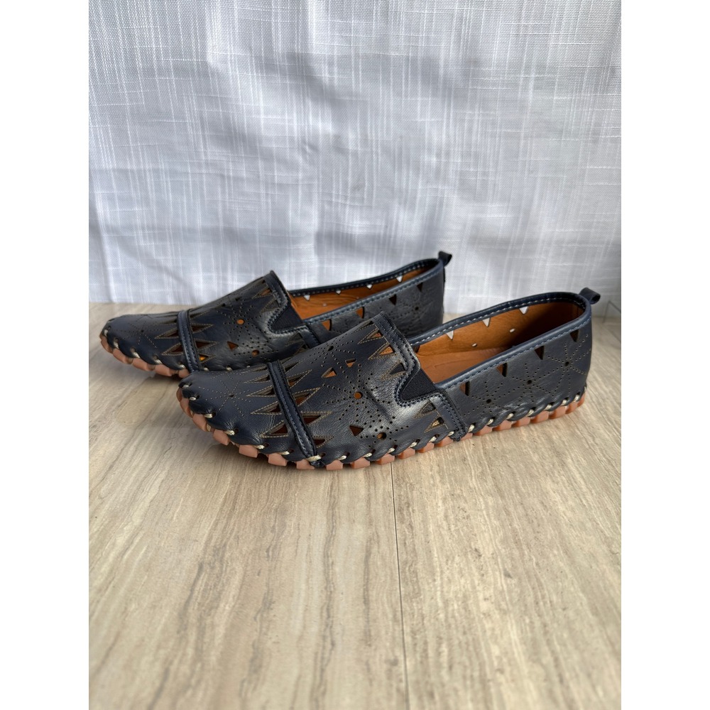 Spring Step Loafers Fusaro Navy Blue Leather Laser Cutout Shoes Women 41 NWOT - Picture 3 of 11